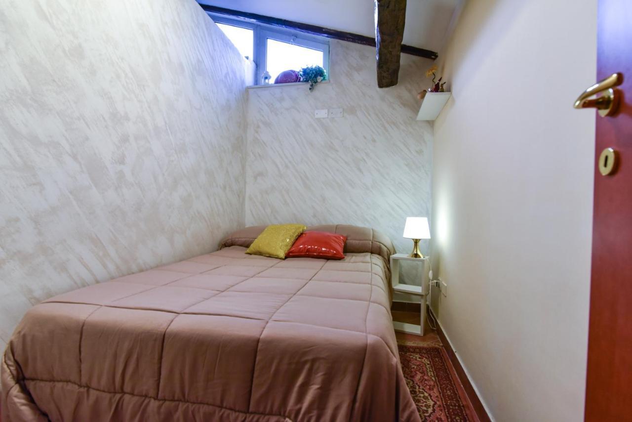 La Mansarda Villa Napoli Bagian luar foto